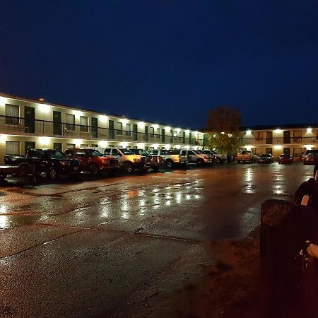 Alaskan Motel Fox Creek 외부 사진
