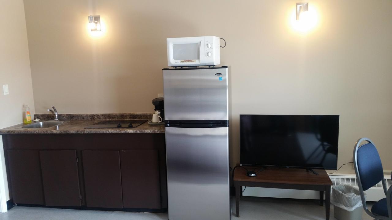 Alaskan Motel Fox Creek 외부 사진